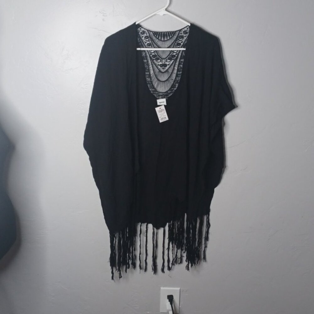 Women's crochet black‎ fringe topper